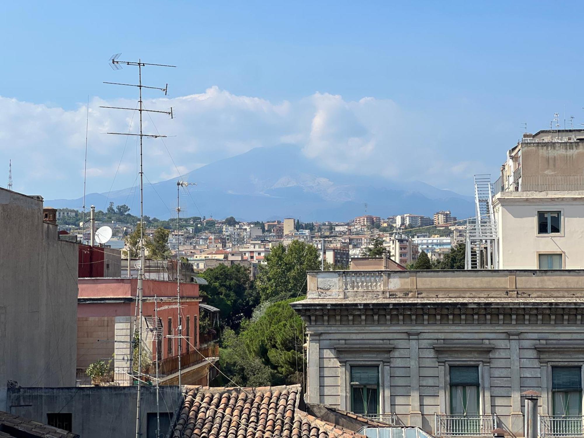 Wonderful Via Etnea Apartment Catania Exterior photo